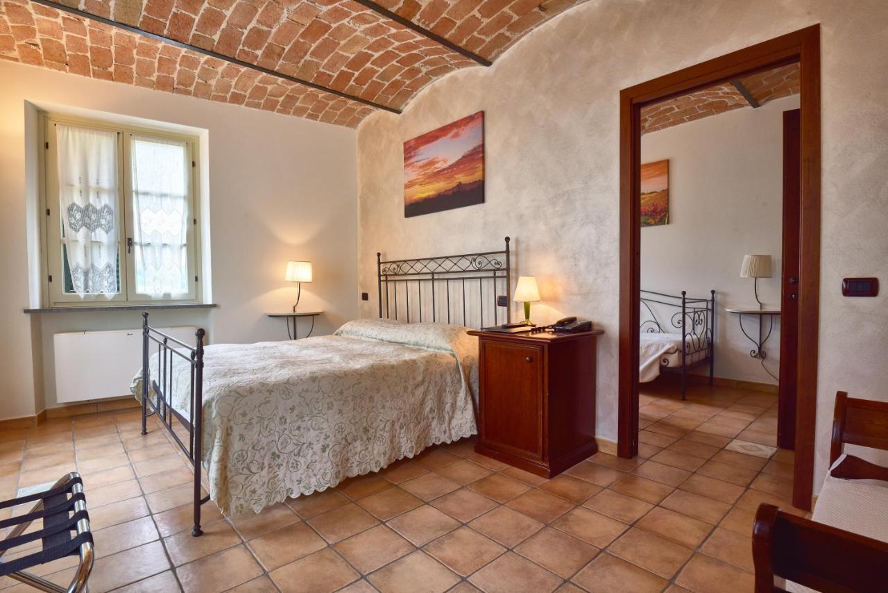 Agriturismo Podere La Piazza 코스티글리올레 다스티 외부 사진