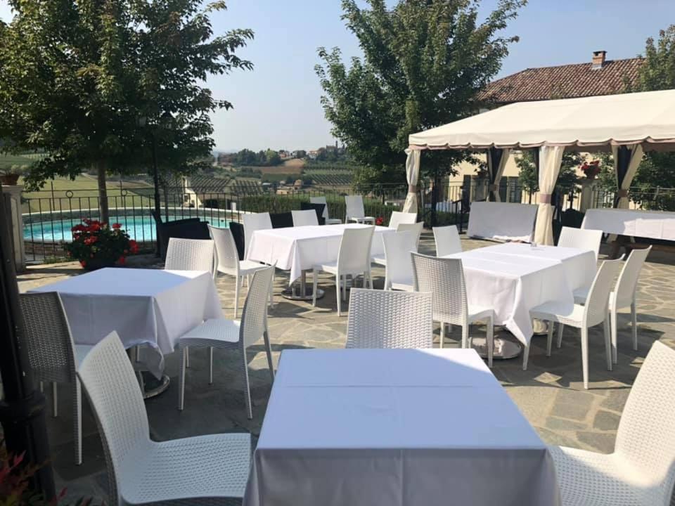 Agriturismo Podere La Piazza 코스티글리올레 다스티 외부 사진