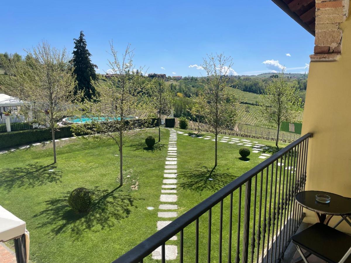 Agriturismo Podere La Piazza 코스티글리올레 다스티 외부 사진