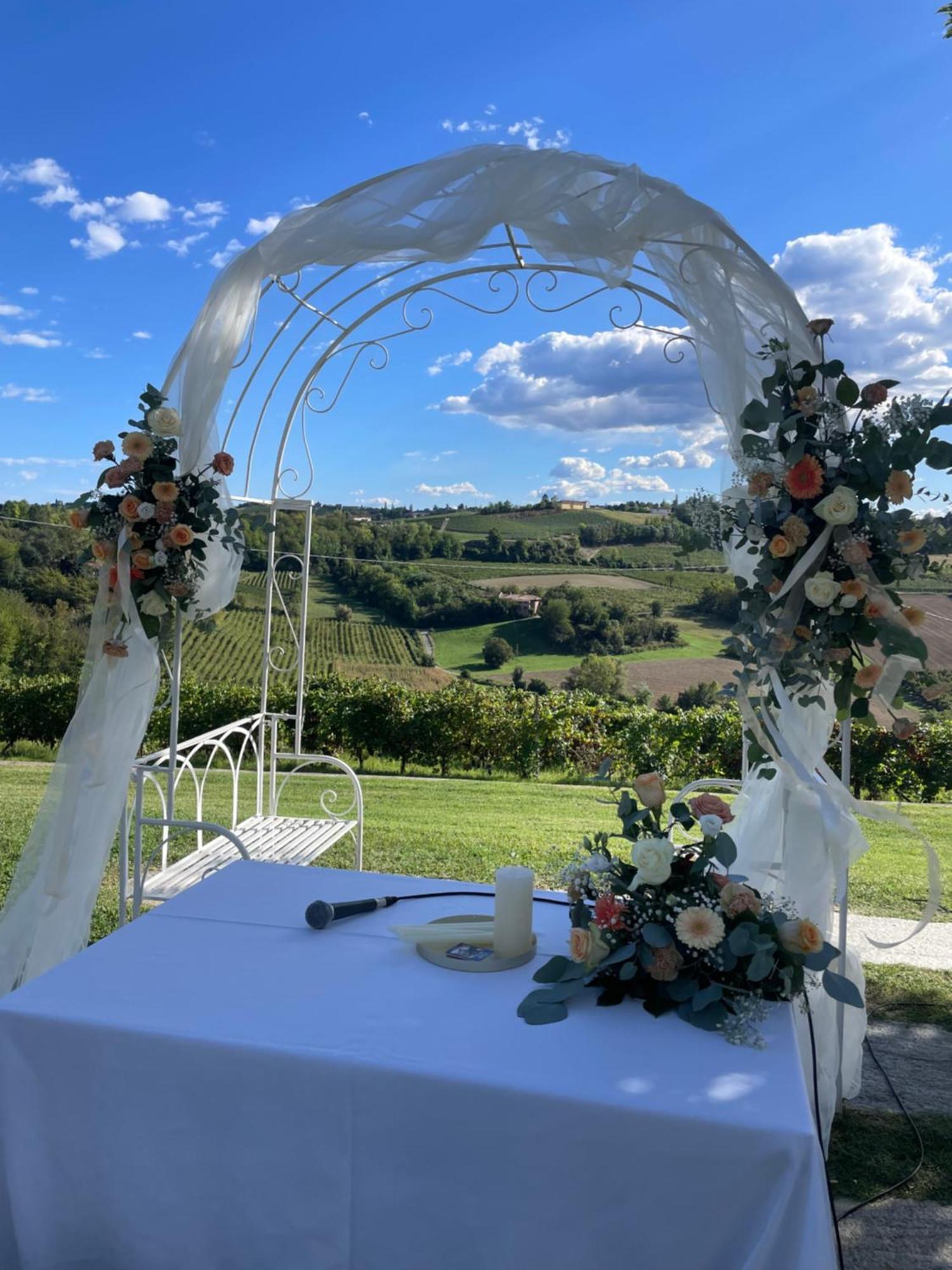 Agriturismo Podere La Piazza 코스티글리올레 다스티 외부 사진