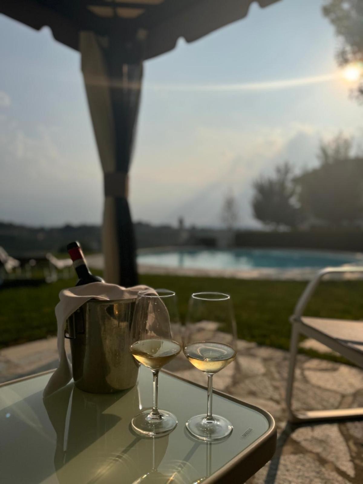 Agriturismo Podere La Piazza 코스티글리올레 다스티 외부 사진