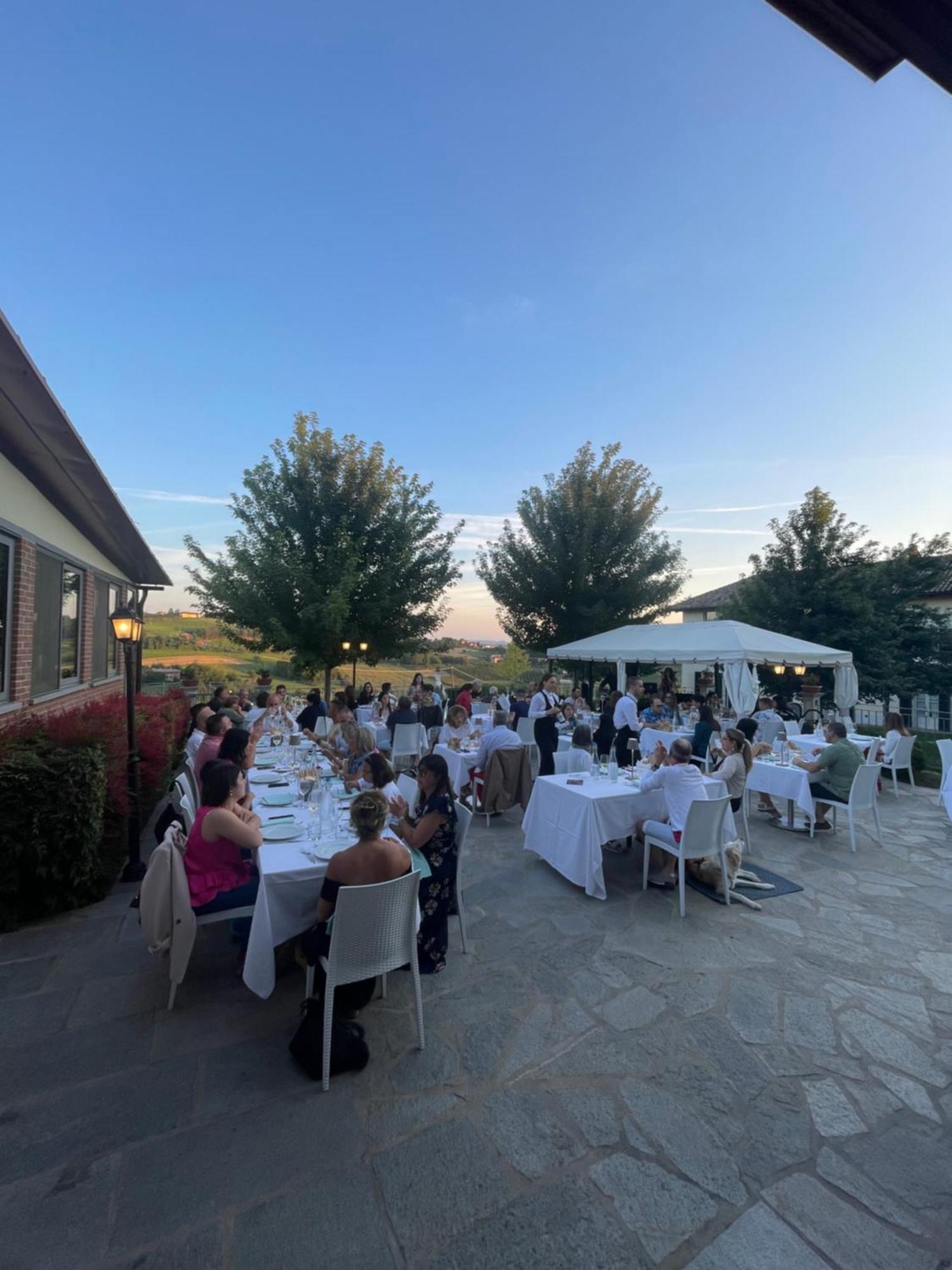 Agriturismo Podere La Piazza 코스티글리올레 다스티 외부 사진