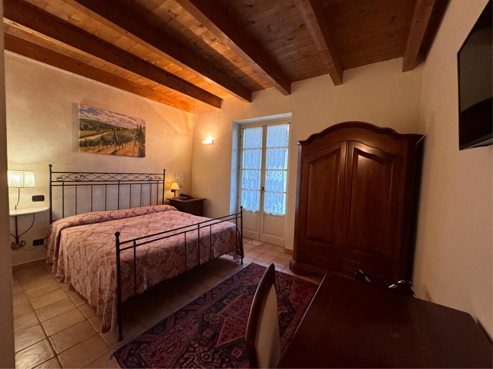 Agriturismo Podere La Piazza 코스티글리올레 다스티 외부 사진