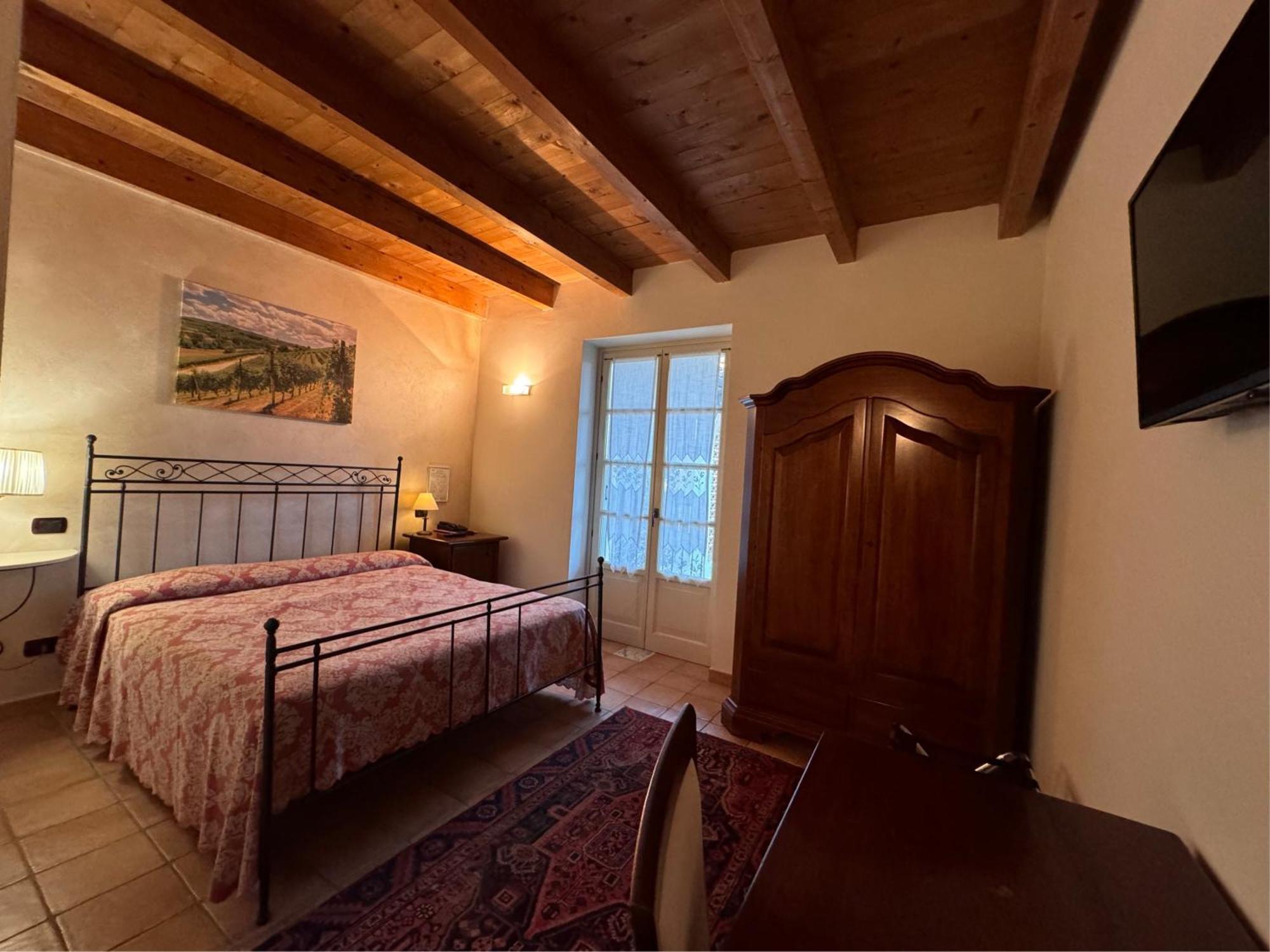 Agriturismo Podere La Piazza 코스티글리올레 다스티 외부 사진